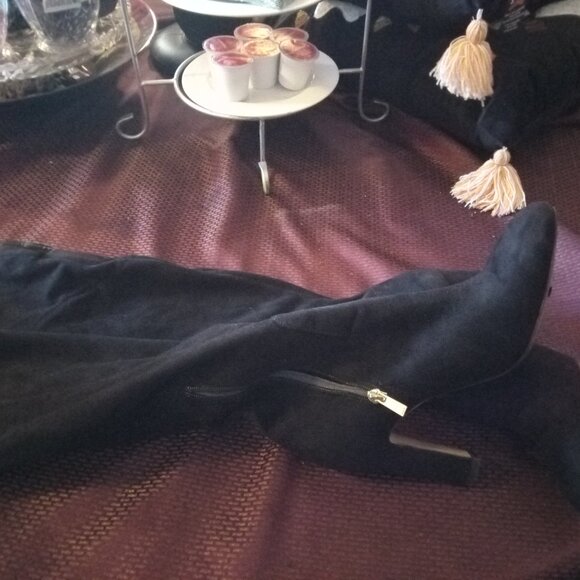 Ivanka Trump Thigh High Boots - Picture 7 of 11